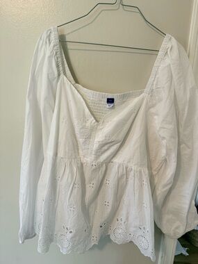 Old Navy White Eyelet Off-Shoulder Top